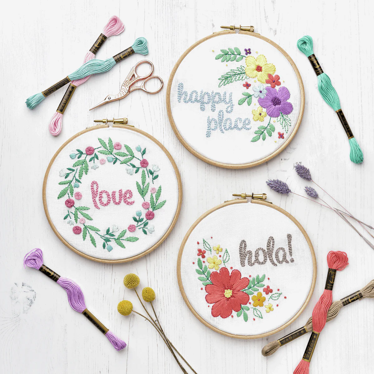 Anchor Embroidery Hoop Kit - Love - Image 4