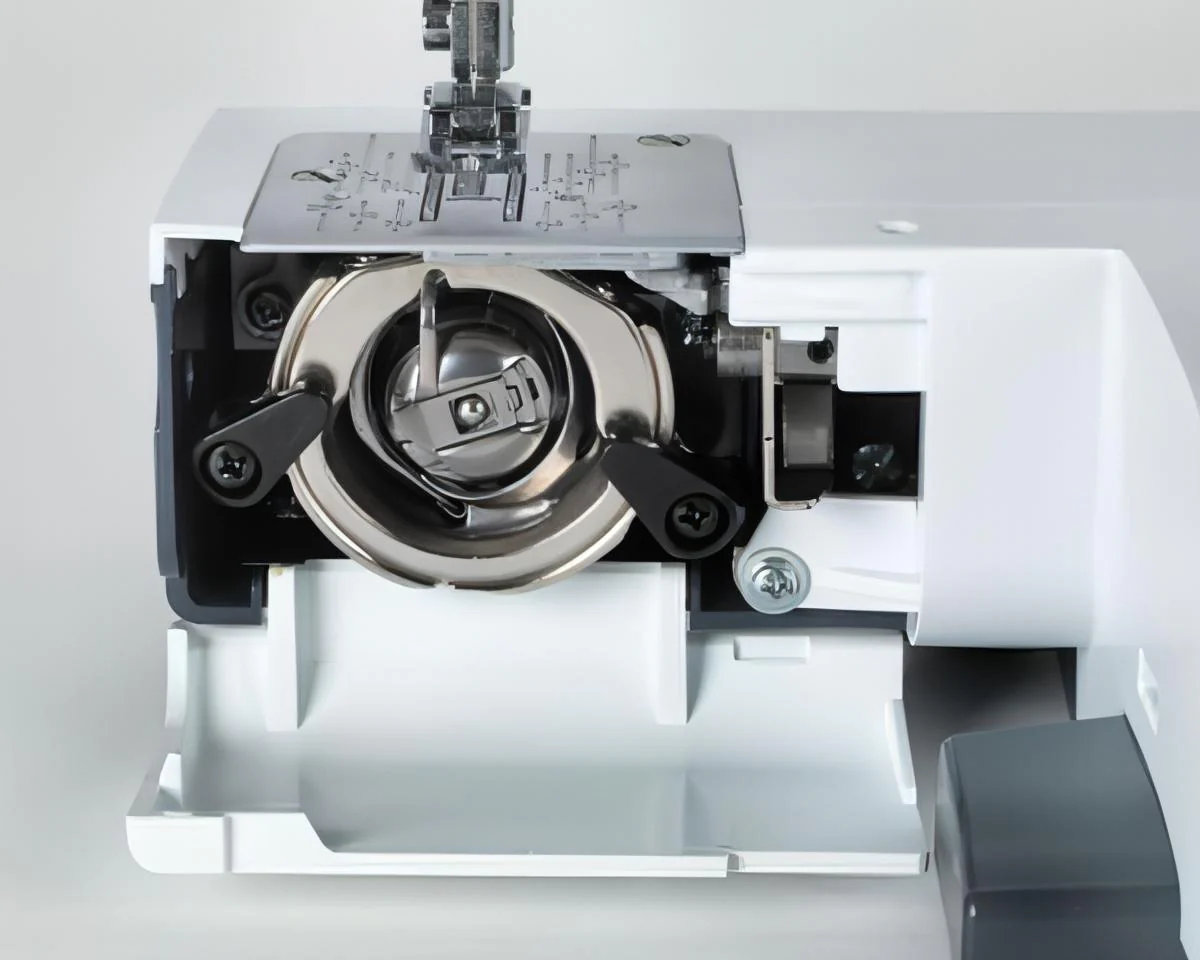 bernette by Bernina b33 Sewing Machine - 2026 model - Image 4