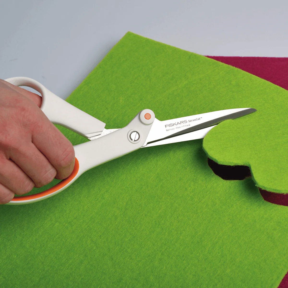 Fiskars Scissors - Dressmaking Shears: Amplify: Heavy Duty: 24cm/9.5in - Image 2