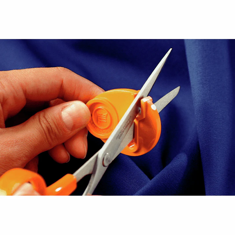 Fiskars Compact Scissor Sharpener - Image 2