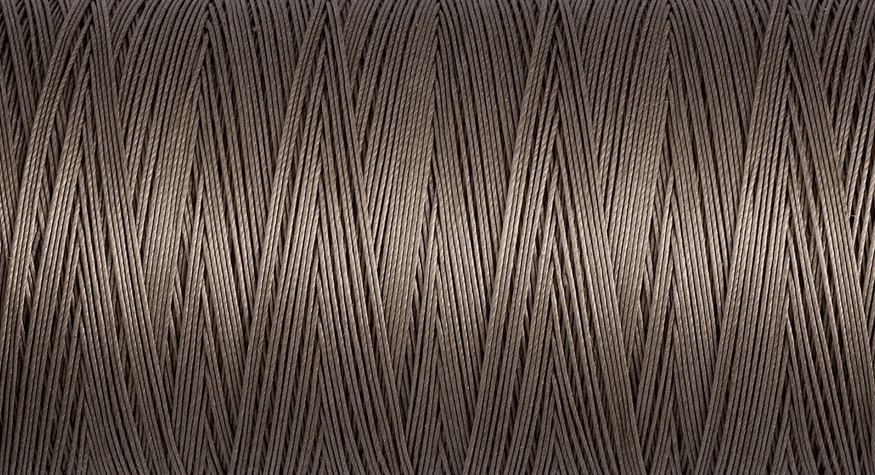 Gutermann Quilting Thread 200m - Colour 1225 - Image 2