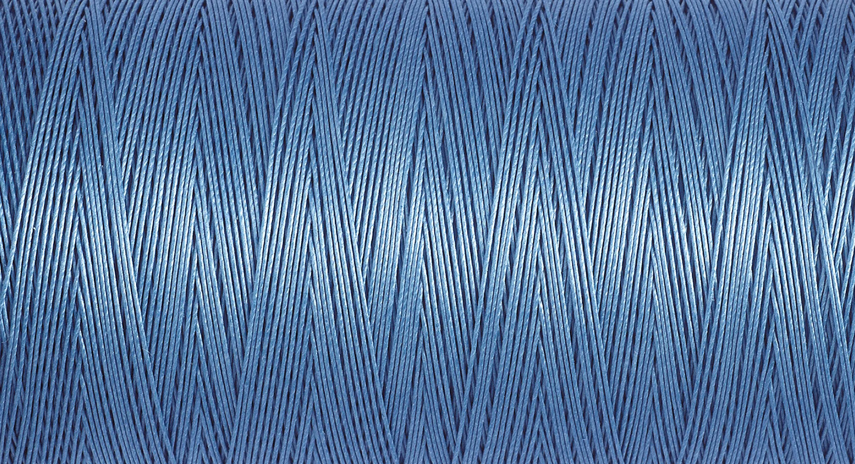 Gutermann Quilting Thread 200m - Colour 5725 - Image 2