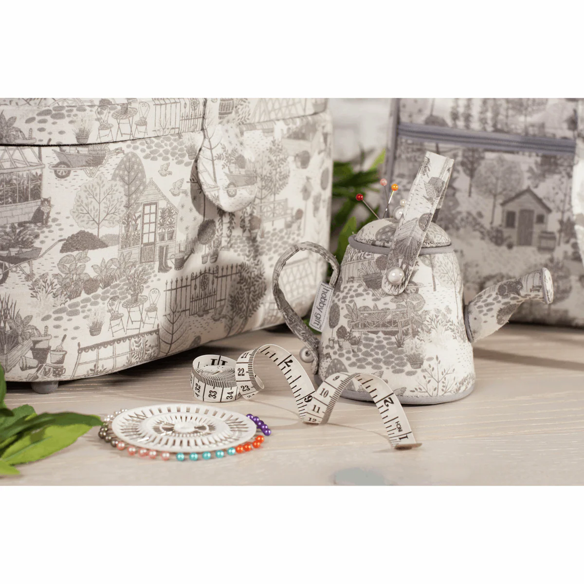 In The Garden Sewing Box - Large Oval - Image 4