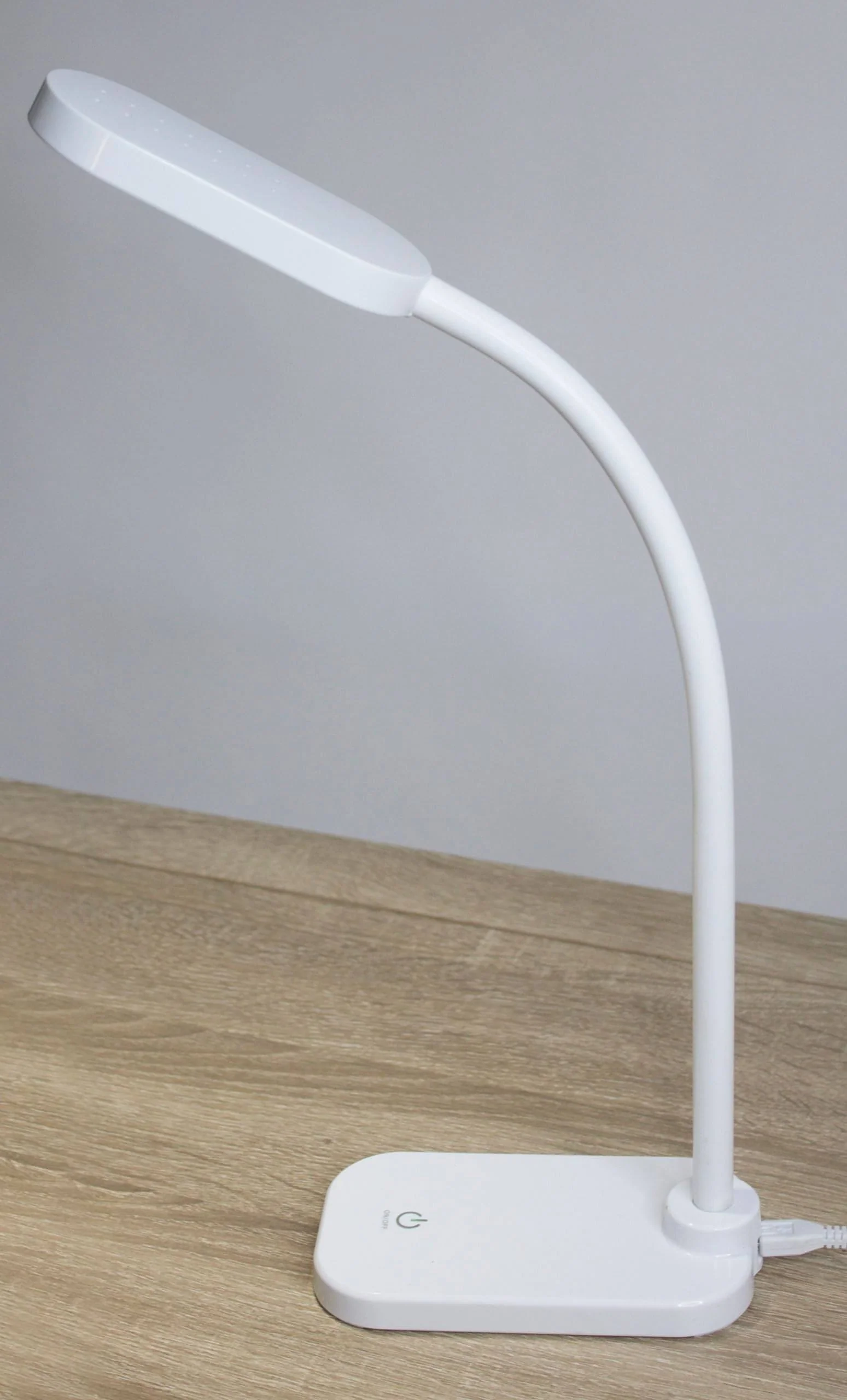 Native Lighting - LED Spotlight Desk Lamp (lightweight with daylight LED. Flexible goose neck - USB powered) - Image 6