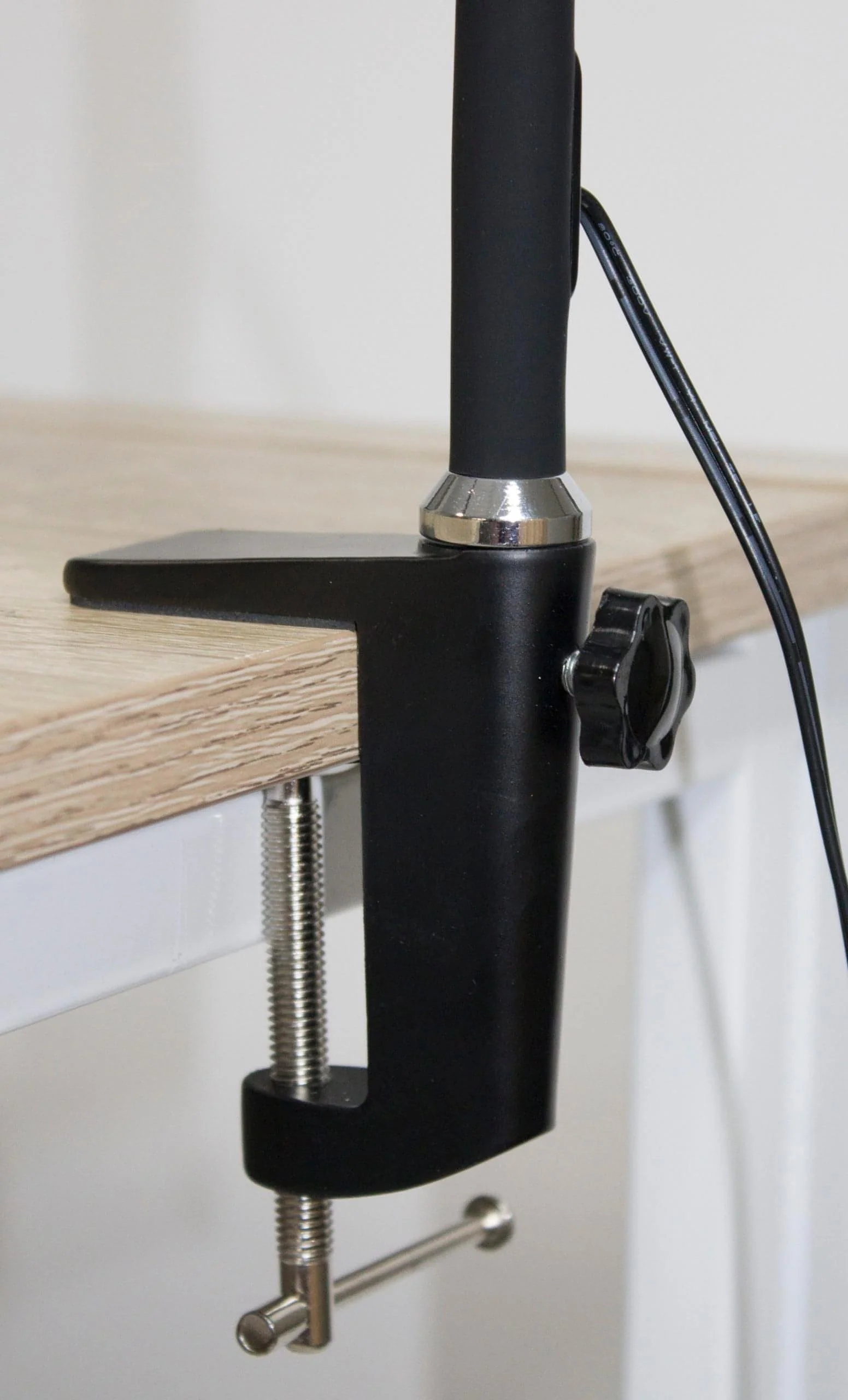Native Lighting - Black Lumina Desk Lamp (flexible goose neck LED light with 5 level lighting and 3 colour settings) - Image 3