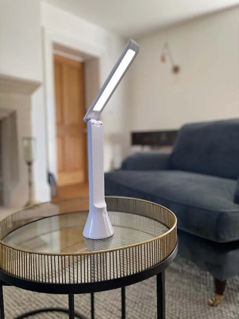 Native Lighting - White 2in1 Travel Lamp (Rechargeable with continuous dimmer and 3 colour temperatures) - Image 4