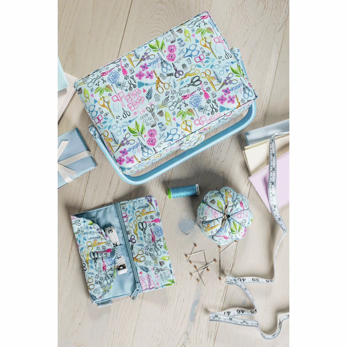 Pincushion with Embroidery Scissors - Image 4