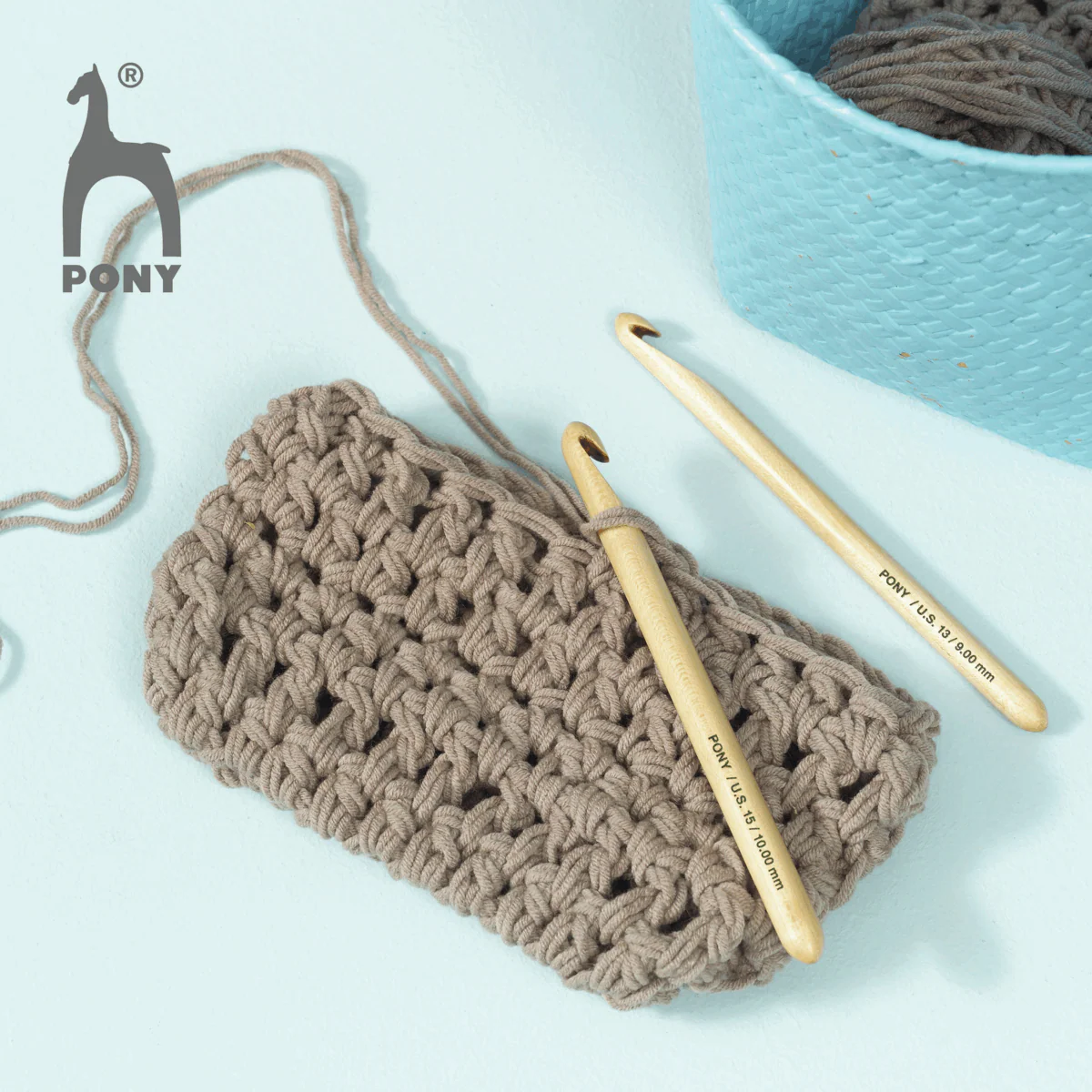 PONY Maple Crochet Hook - 15cm x 10mm - Image 2