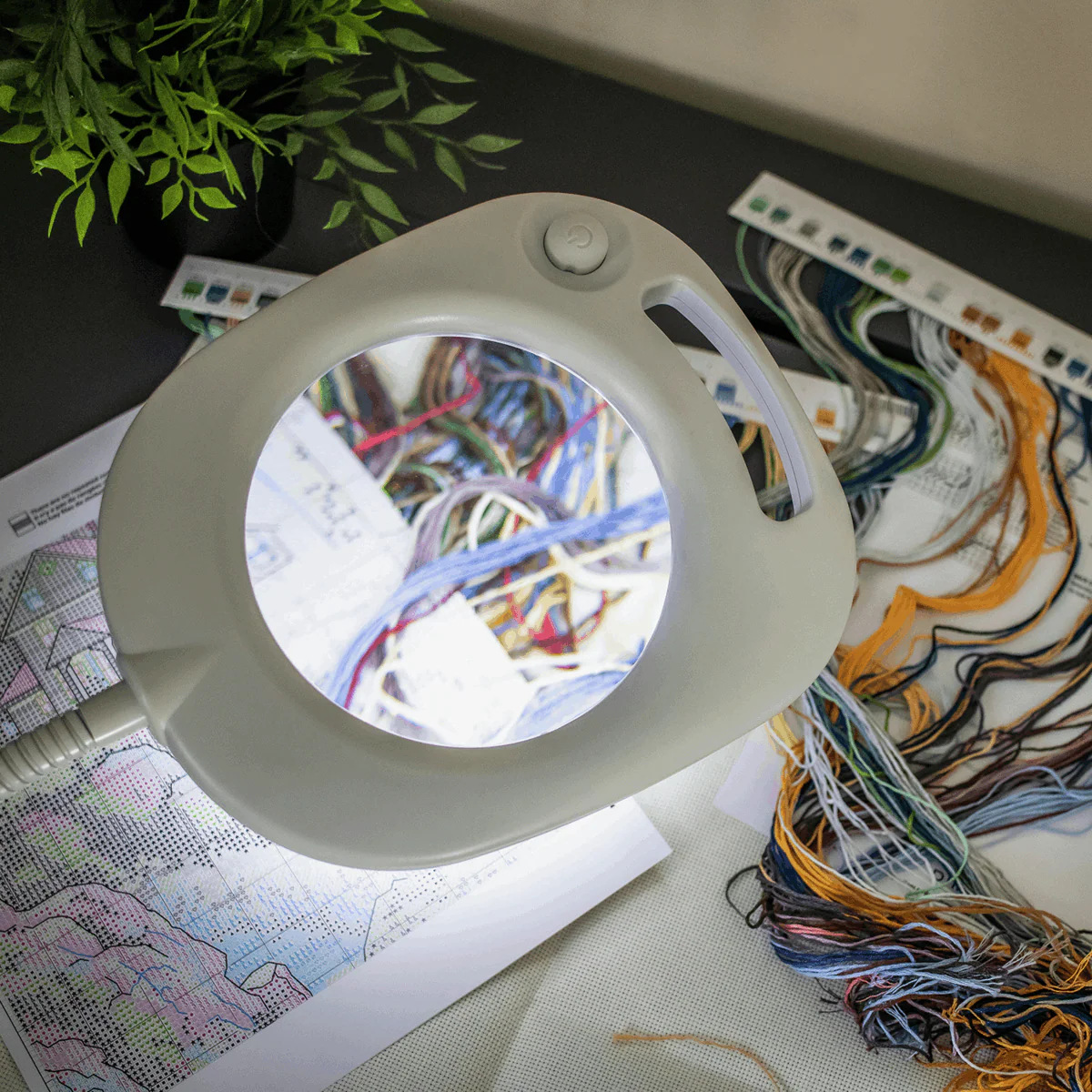 PURElite 4-in-1 LED Craft Magnifying Lamp - 2x magnification - Image 3