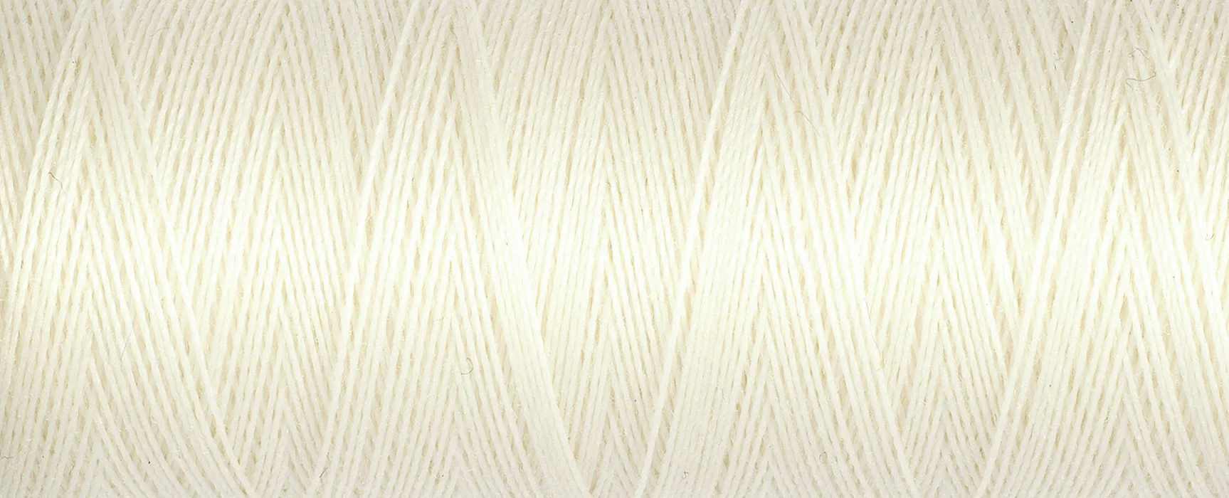 Gutermann Sew-All Thread 1000m - Ivory (#001) - Image 2