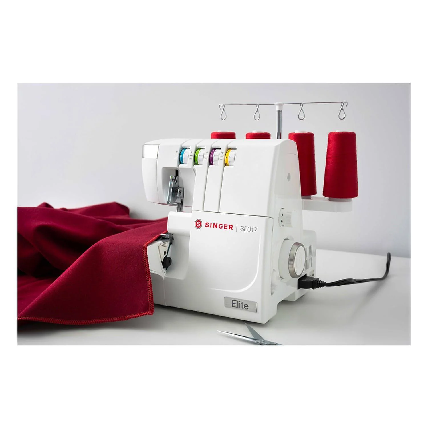 Singer Elite Heavy Duty SE017 Overlocker - Heavy Duty specification, extra LED lighting, strong, fast and reliable - Image 2