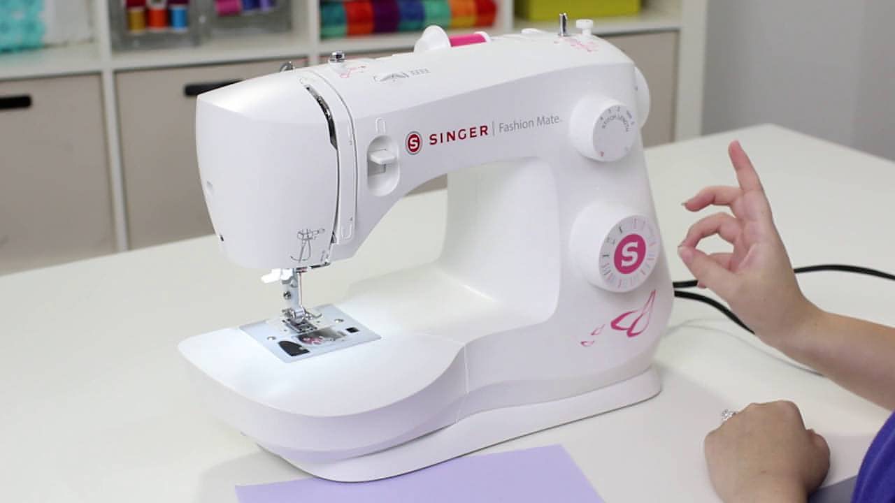 Singer Fashion Mate 3333 Sewing Machine - Image 4