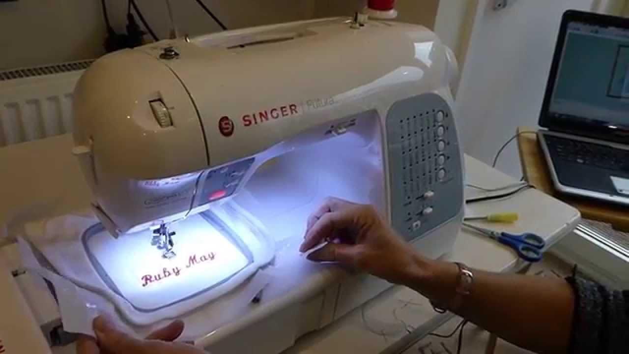 Singer Futura XL400 - Sewing & Embroidery Machine - Ex Display - Image 2