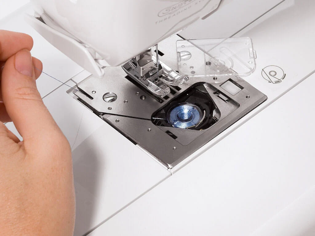 Singer Futura XL400 - Sewing & Embroidery Machine - Ex Display - Image 4