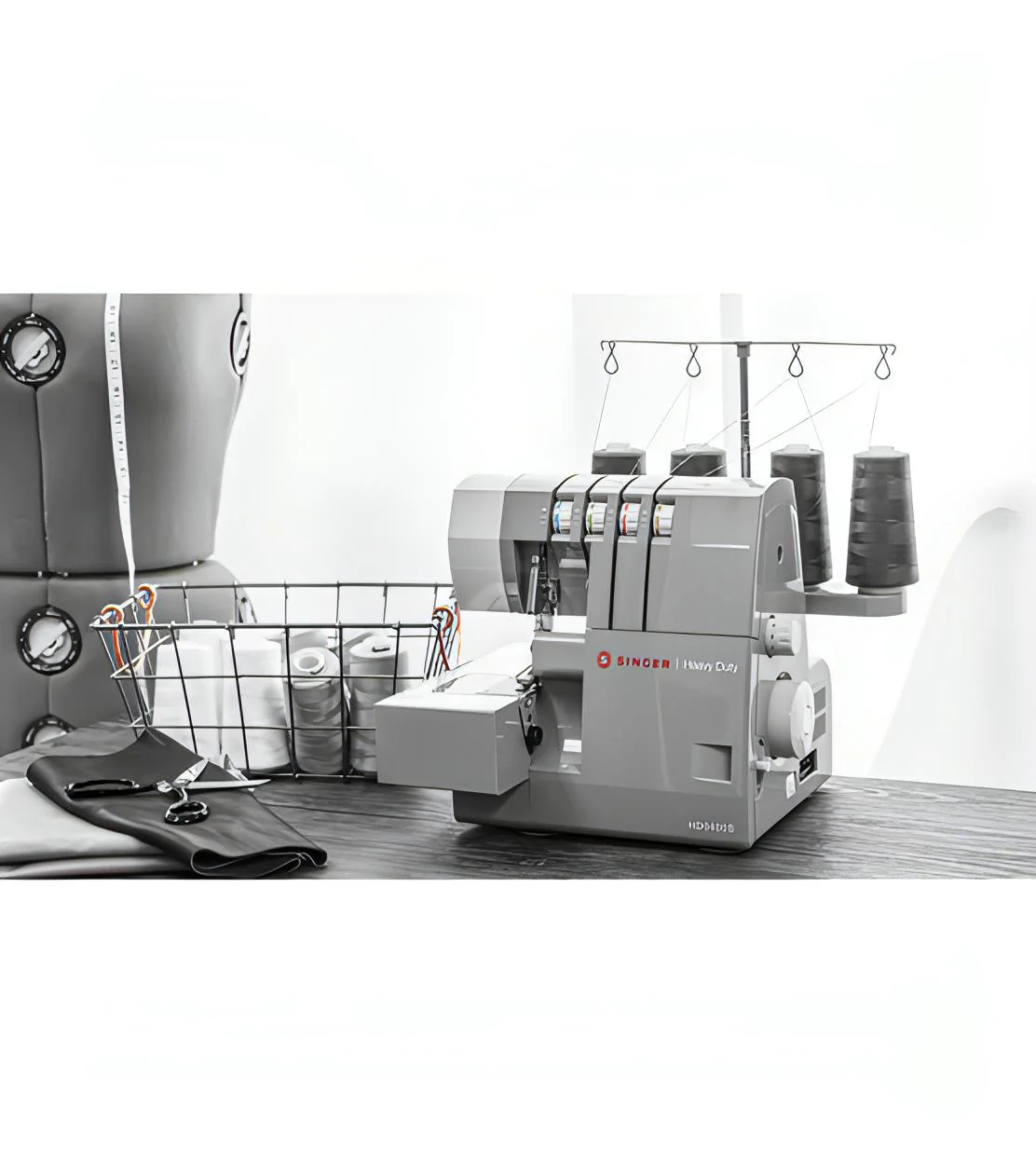 Singer HD0405S Heavy Duty Overlocker 2/3/4 thread overlocker. 1300 stitches per minute with colour coded user friendly threading and enhanced lighting - Ex Display - Image 4