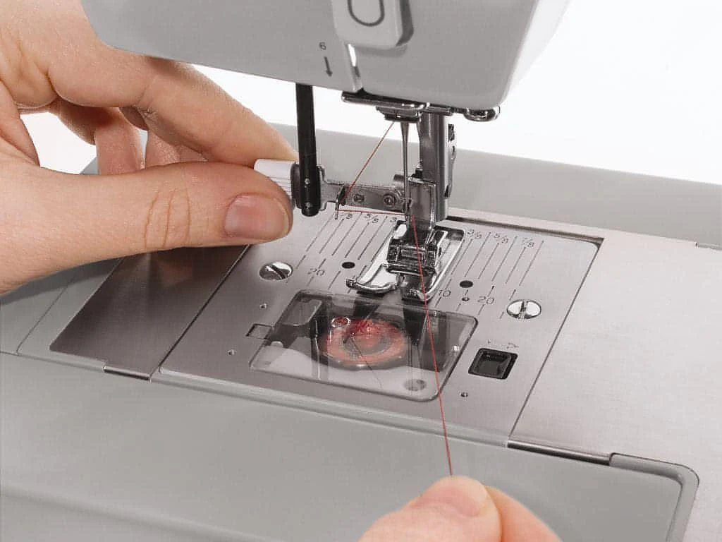 Singer Heavy Duty 4423 Sewing Machine - Which? Best Buy - Ex Display - Image 5