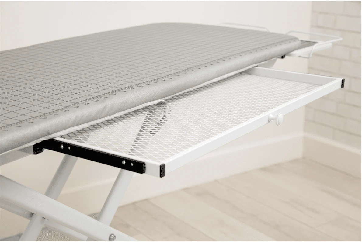 Singer Ironing and Crafting Station + Free Singer 926 handheld iron worth £59.99 * new for 2021 * - Image 2