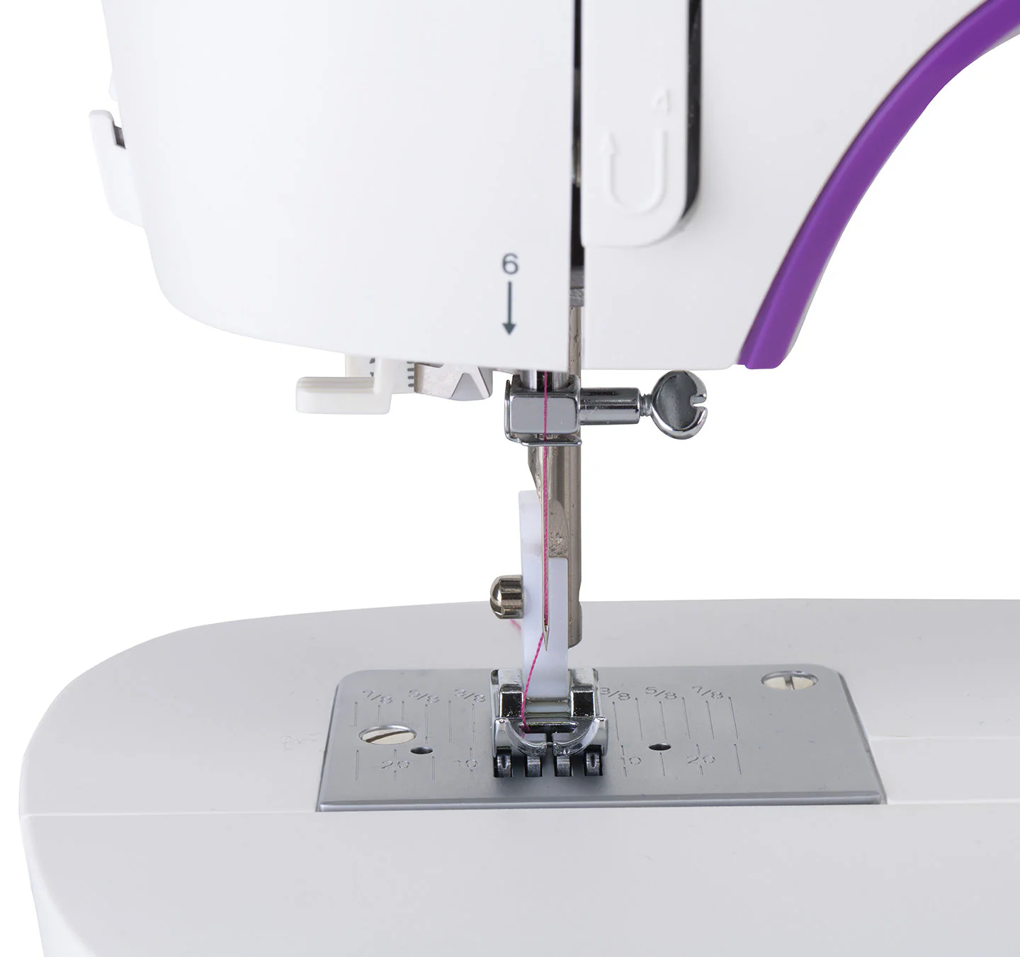 Singer M35 - Ultimate Spec 32 stitch patterns, 1 step buttonhole, Heavy duty metal frame - Ex Display - Image 7