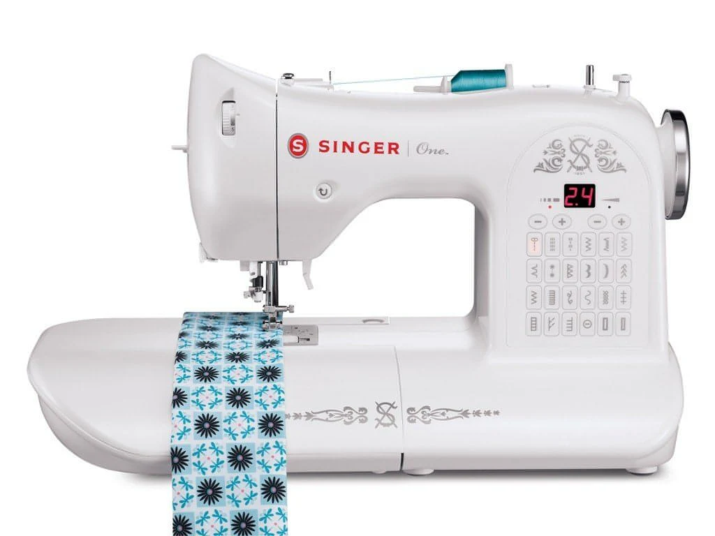 Singer One Plus (1+) Sewing Machine - Ex Display - Image 2