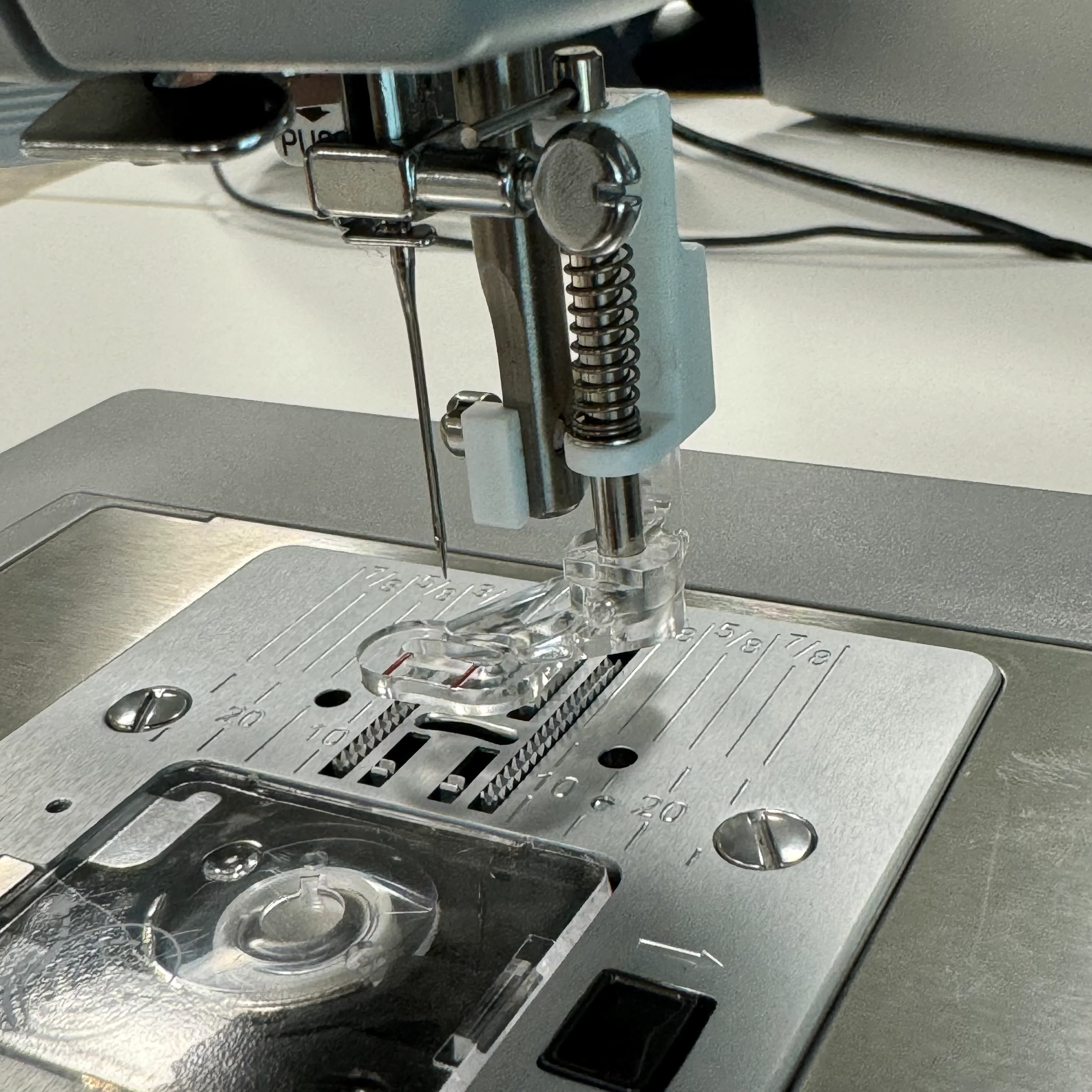 Sewing Presser Foot Accessory Kit by Singer Sewing Outlet - 10 piece with over £130 value - Image 3