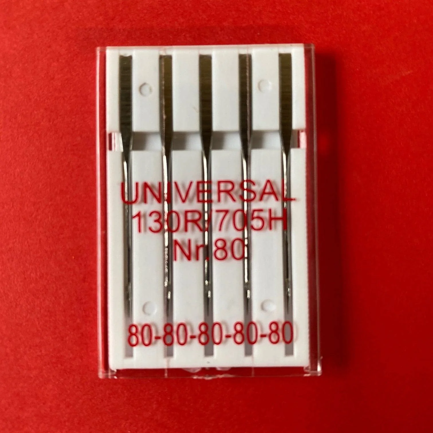 Singer Studio Universal Sewing Machine Needles - Size 80 (pack of 5)