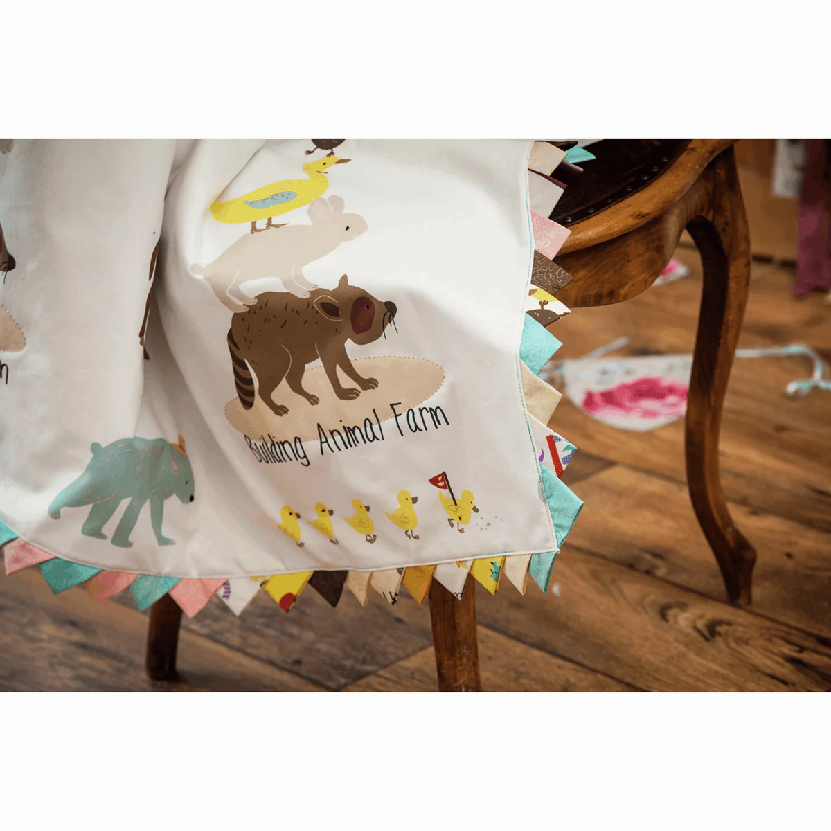 Vlieseline Soft Cotton Mix 80/20 Light & Soft Blend Wadding - 22m x 244cm - Image 2