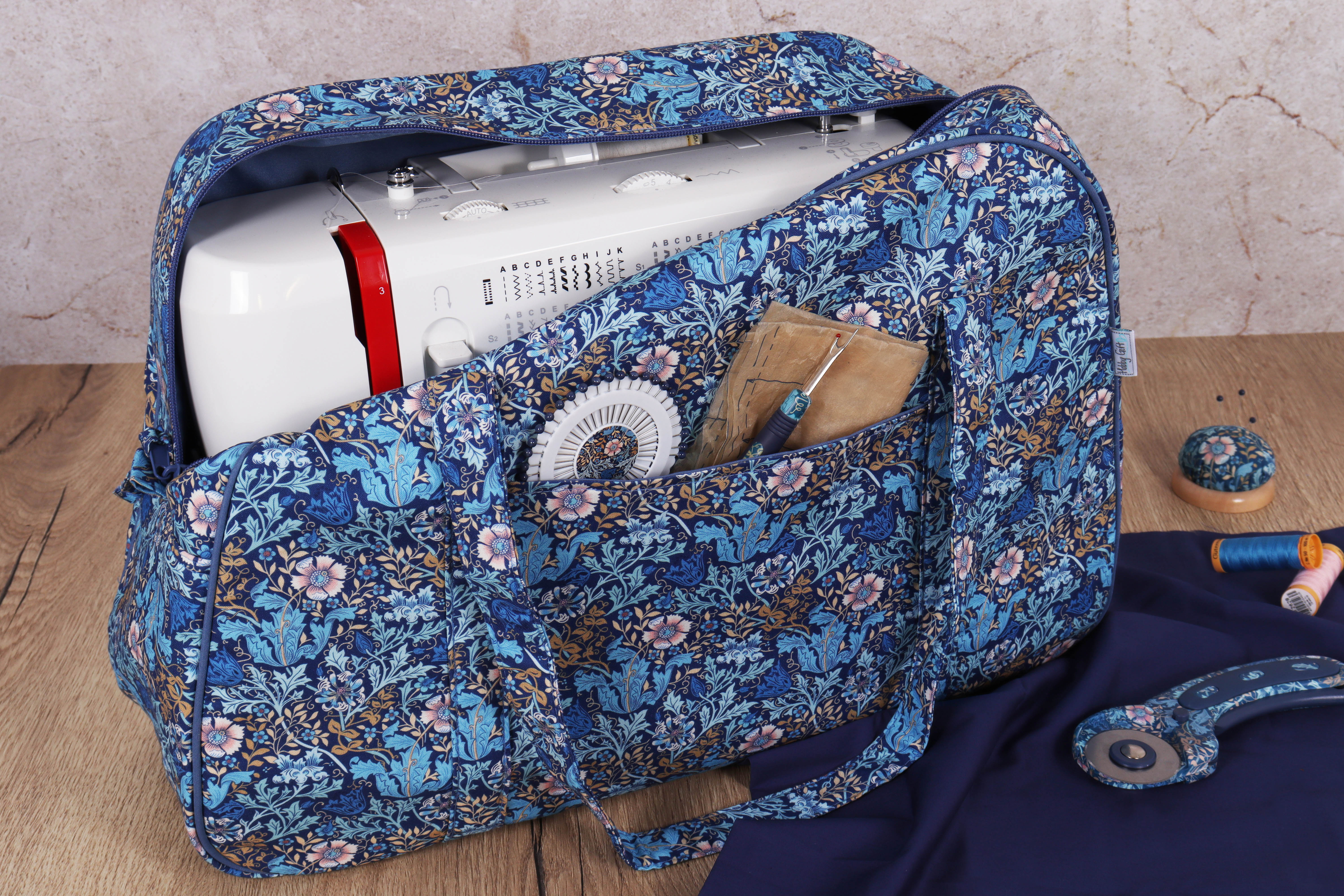 Woodblock Floral Sewing Machine Bag - Image 4